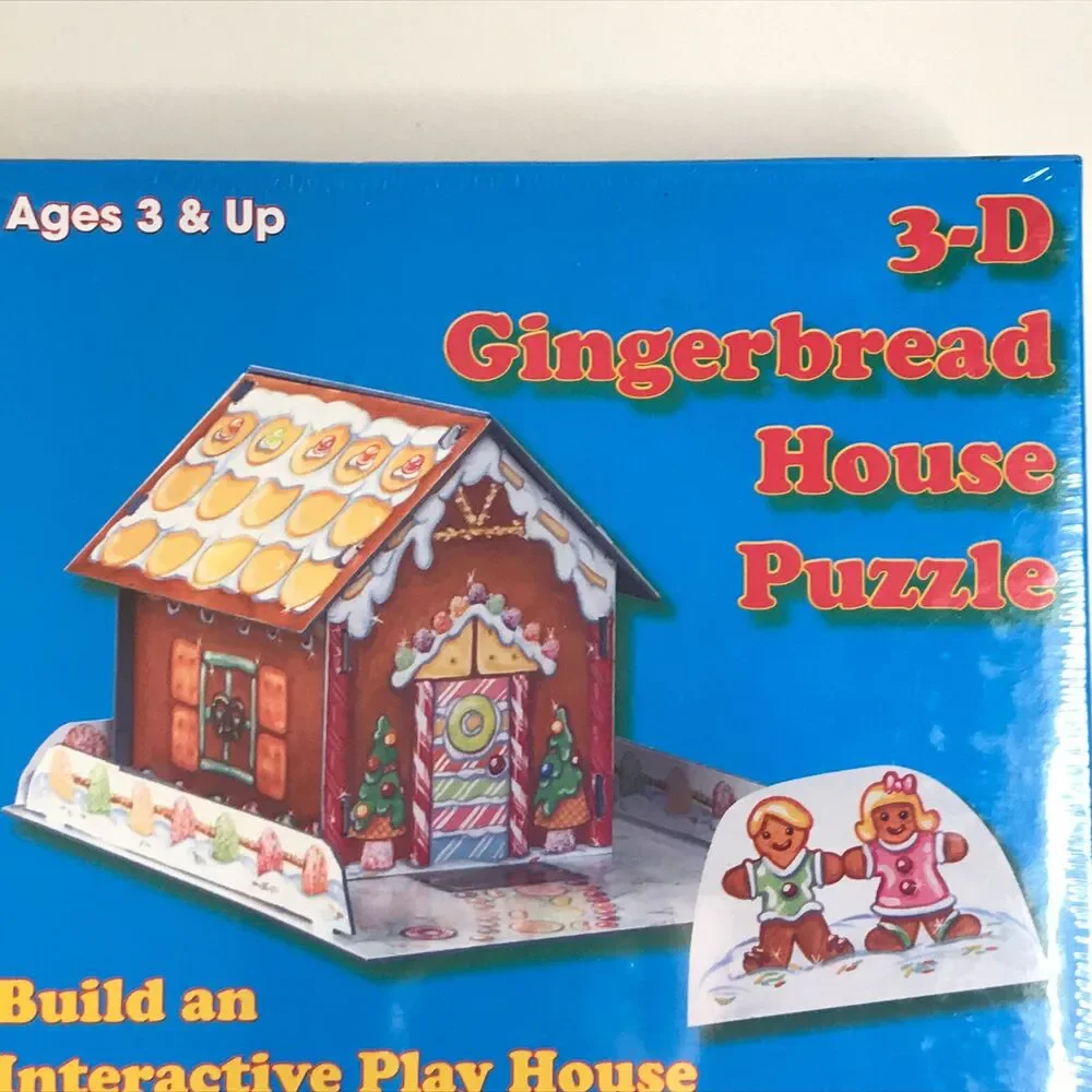 New 3-D Gingerbread House Puzzle 16 Pieces Christmas Holidays 7”L x 5”W x 6.5”H